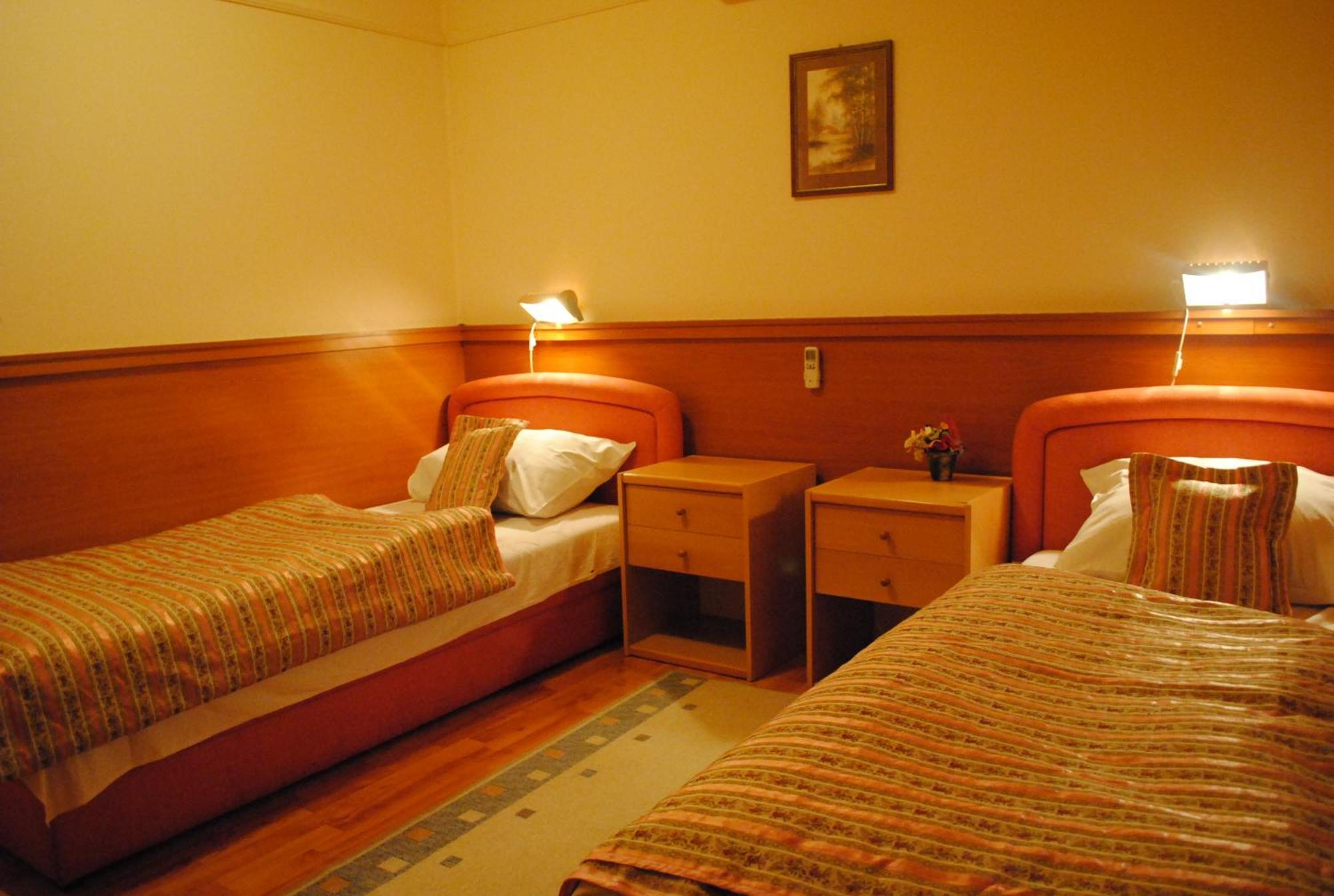 Motel Kiwi Grude Pokój zdjęcie