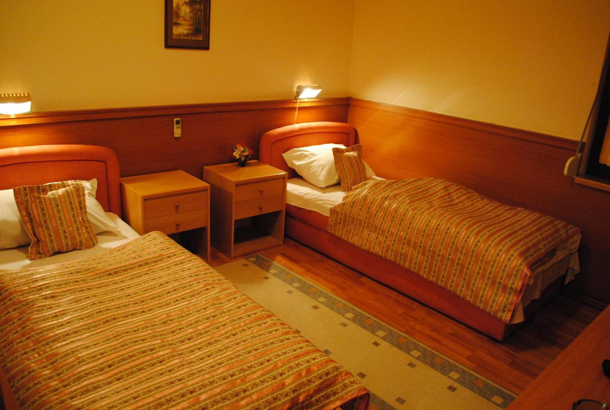 Motel Kiwi Grude Pokój zdjęcie